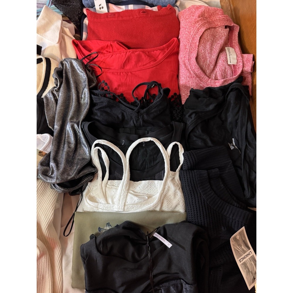 Assorted Brands Reseller Bundle Wholesale Lot 30 PC Womens Mixed Bulk Apparel - Picture 5 of 6